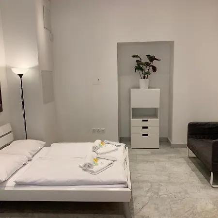 Affinity 2 Hotel